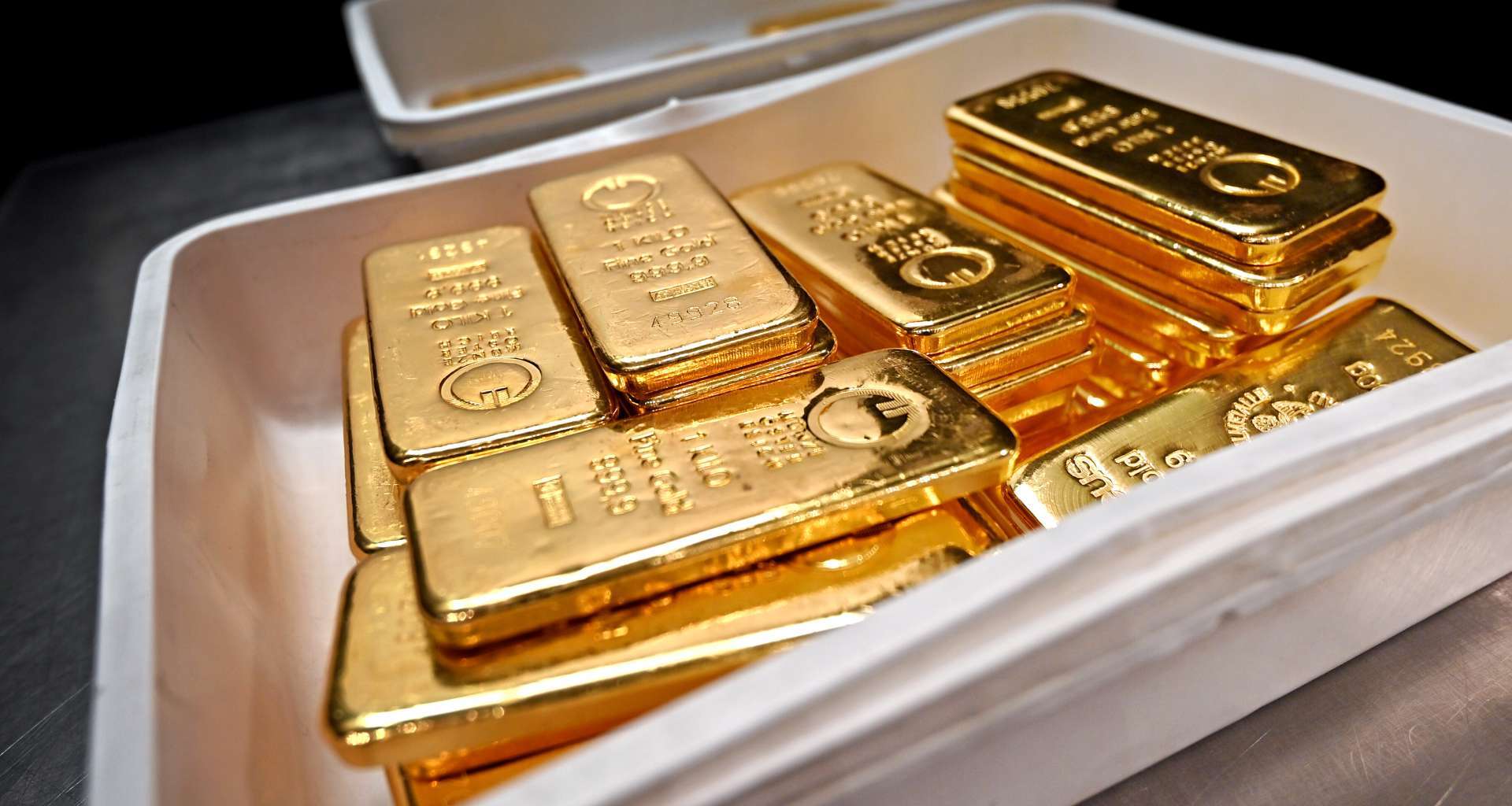 现货黄金消息面与行情反应解析：如何理解价