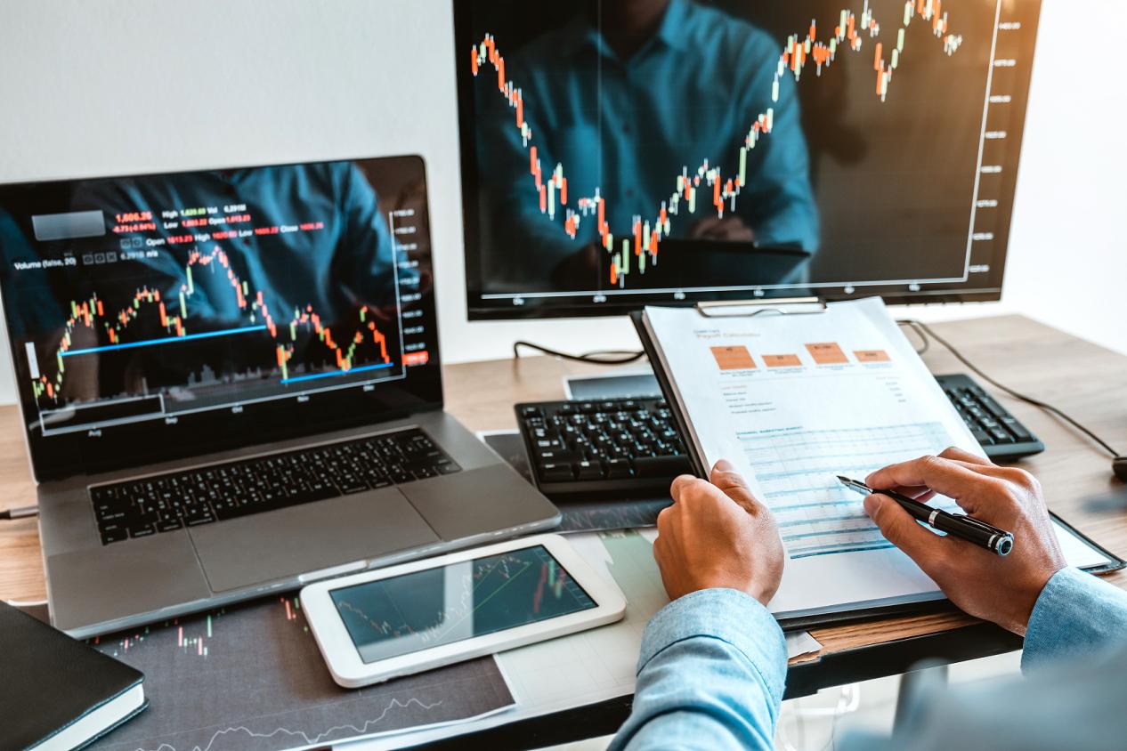 从风险预算到执行落地:Wmax Broker 贵金属交易功能中的配置逻辑